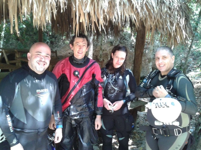 Todos con nuestros equipos